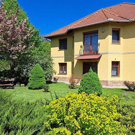 Völgy Apartman Eğri Dış mekan fotoğraf
