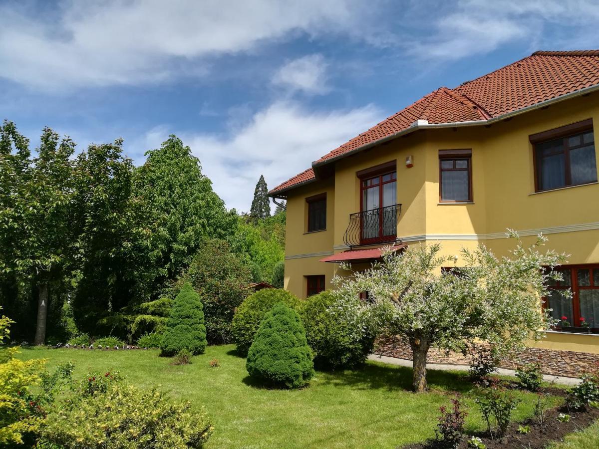 Völgy Apartman Eğri Dış mekan fotoğraf