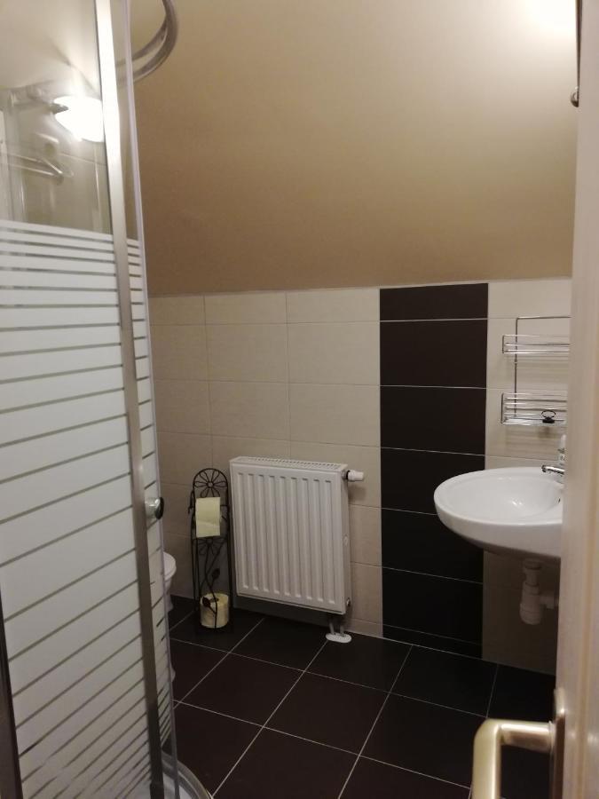 Völgy Apartman Eğri Dış mekan fotoğraf