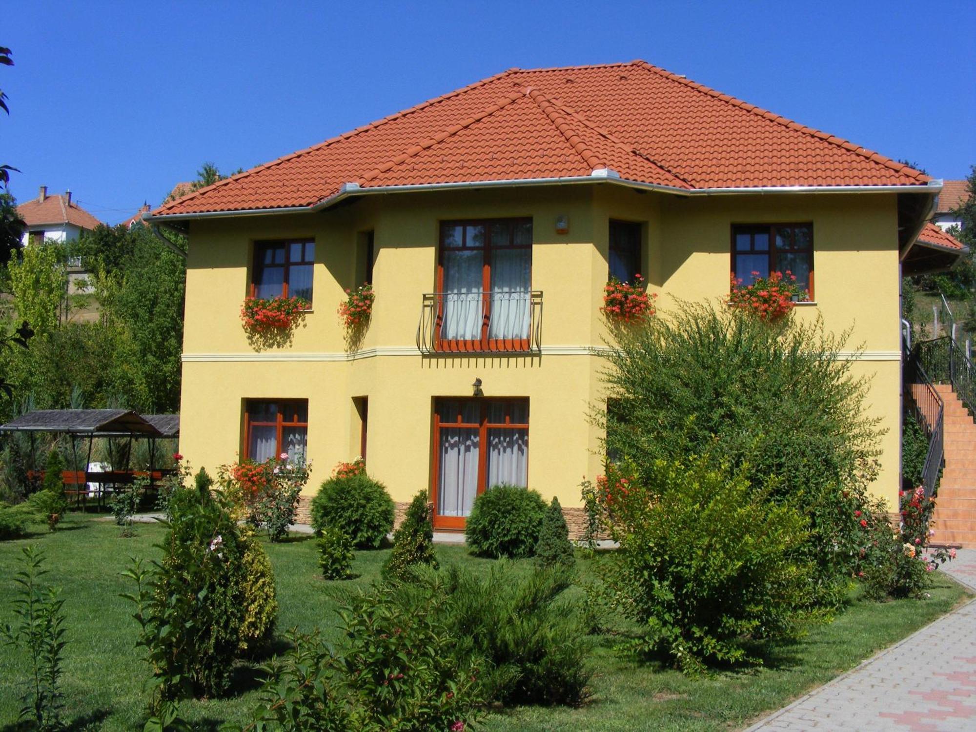 Völgy Apartman Eğri Dış mekan fotoğraf