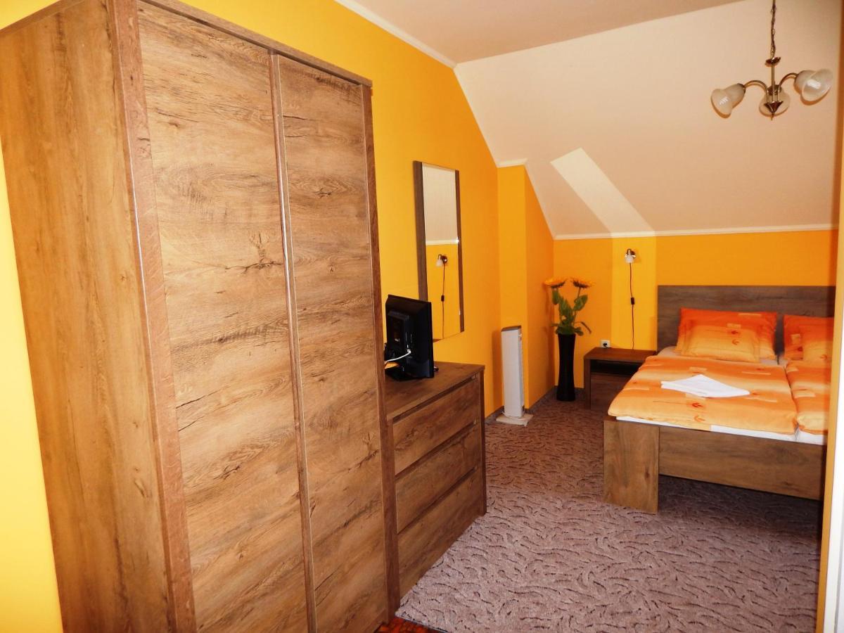 Völgy Apartman Eğri Dış mekan fotoğraf